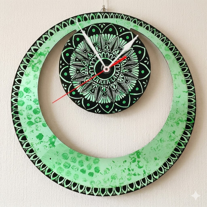 Pen Mandala on Moon Clock MDF DIY Kit